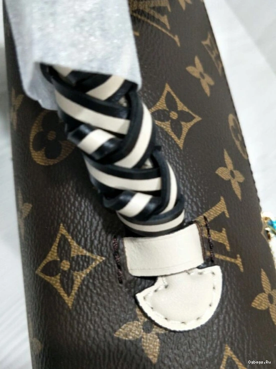 LOUIS VUITTON METIS POCHETTE 0401